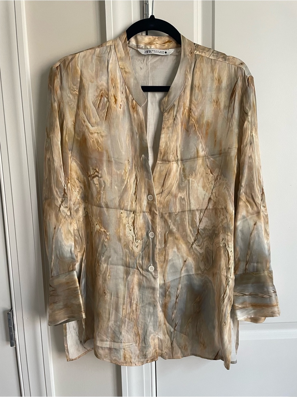Zara Abstract Print Satin Button Down Blouse